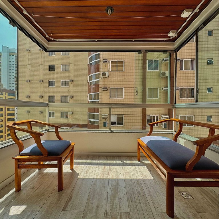 Next to the sea, Central beach