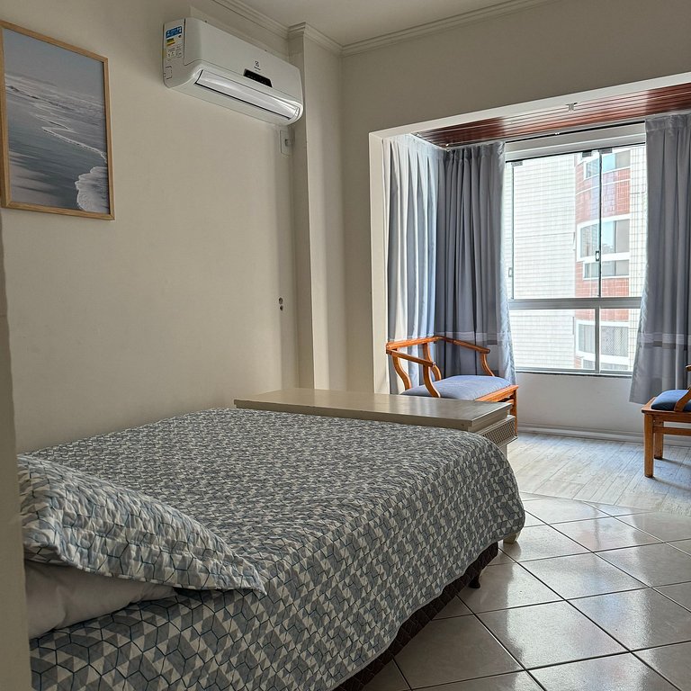 Next to the sea, Central beach