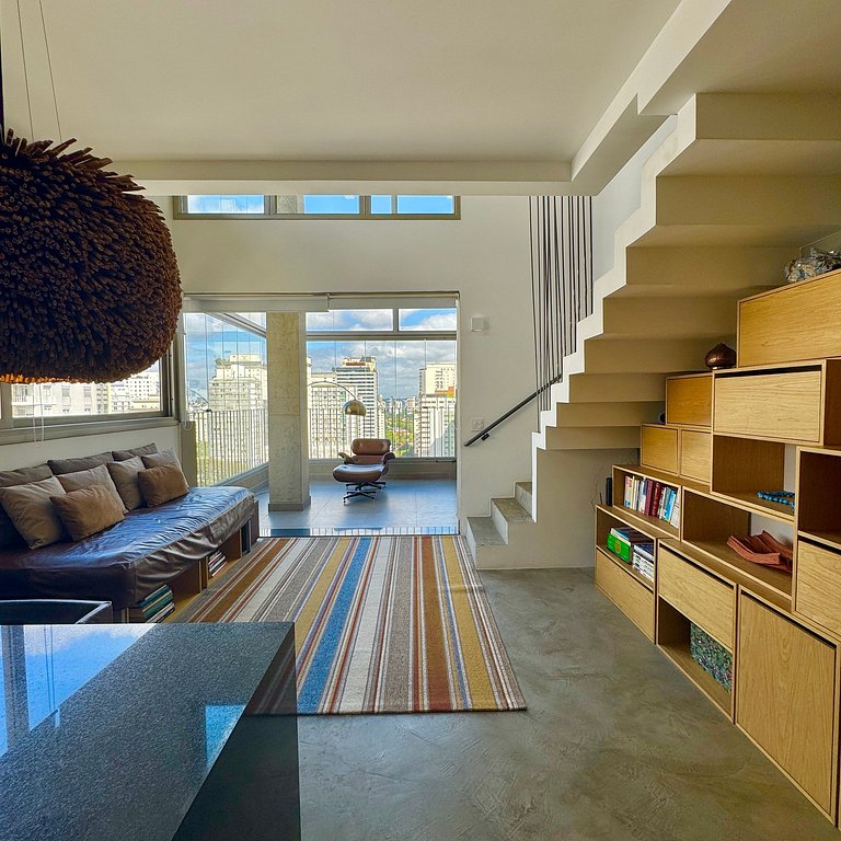 Duplex á venda próximo a Rua Oscar Freire