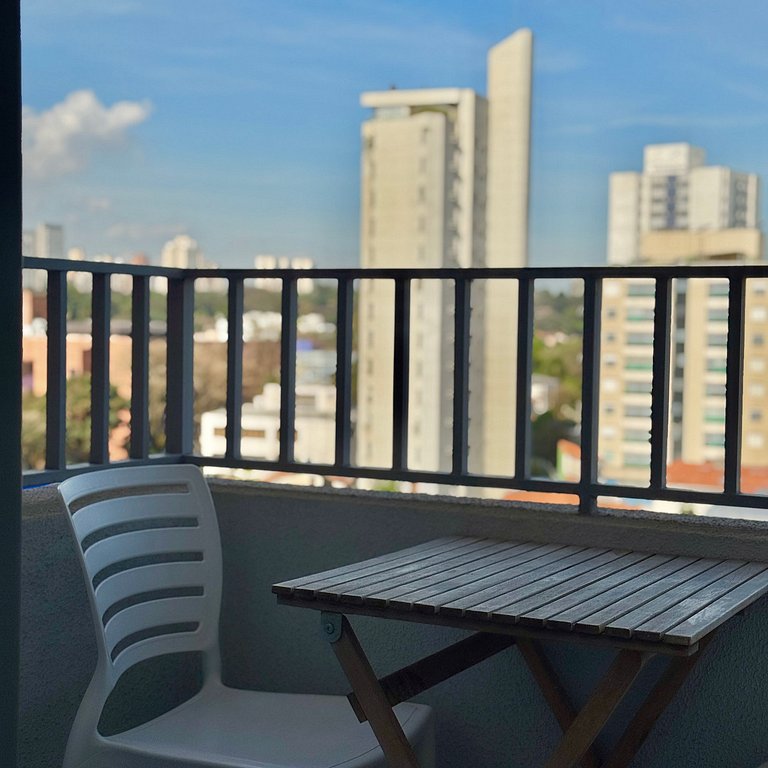 Studio mobiliado a passos do Metrô Brooklin pronto pra renta