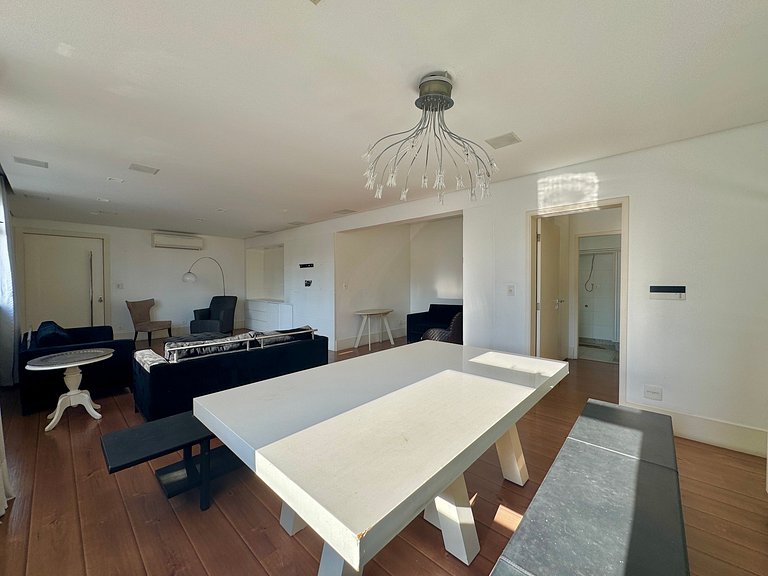 Apartamento na Oscar Freire