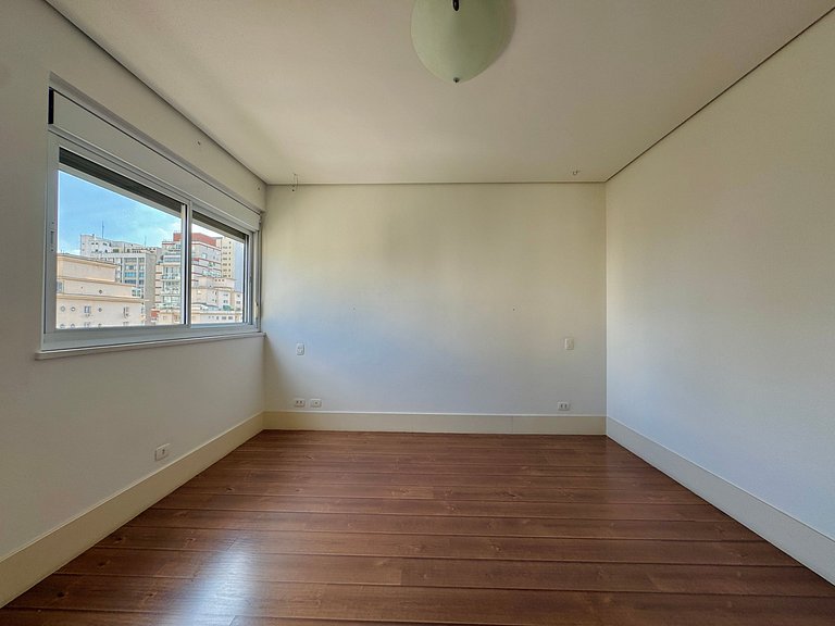 Apartamento na Oscar Freire