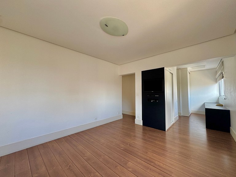 Apartamento na Oscar Freire