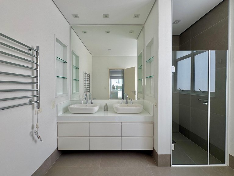 Apartamento na Oscar Freire